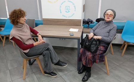 Консультації з цифрової грамотності для людей старшого віку