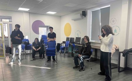  Підготовча репетиція до благодійної вистави