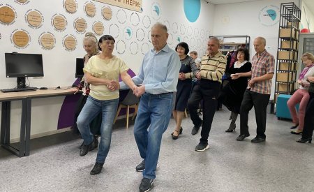 Танцювально-оздоровчий захід для людей літнього віку. 