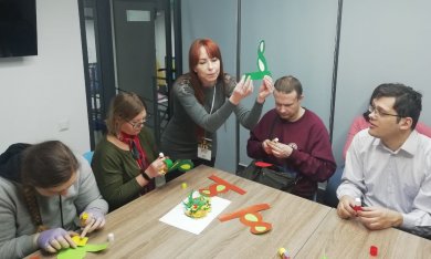 У Vcentri Hub: Оболонь пройшов творчий майстер-клас для людей з інвалідністю