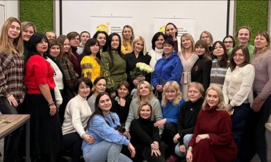 Flowers Therapy: у Vcentri HUB відбулася тепла зустріч для жінок із родин Захисників