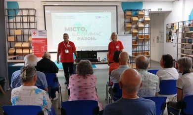 Інструктаж з безпеки для людей старшого віку у Vcentri HUB: Шевченківський