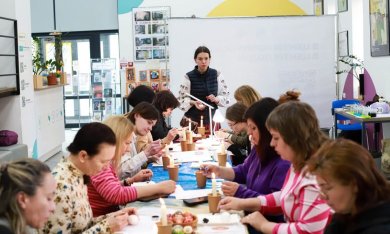 У ритмі традиції: майстер-клас із писанкарства у Vcentri HUB