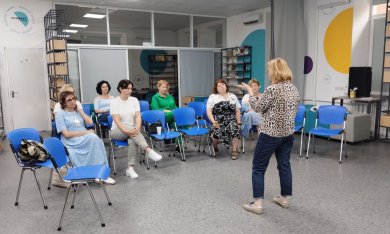 У Vcentri Hub: Шевченківський киян навчали надавати першу психологічну допомогу 