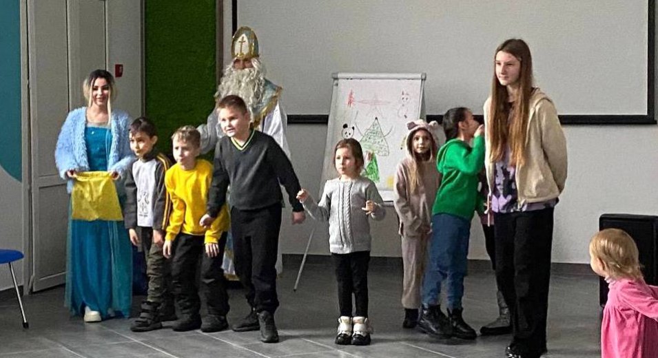 До дня Святого Миколая у Vcentri HUB: Голосіїв відбувся захід для дітей загиблих воїнів