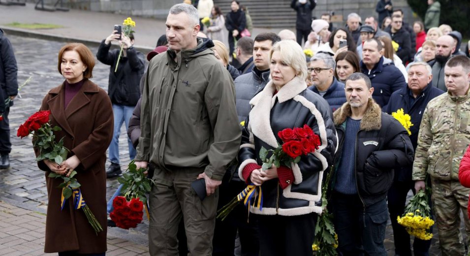 У Києві вшанували памʼять Героїв Небесної Сотні та полеглих Захисників у День Гідності та Свободи