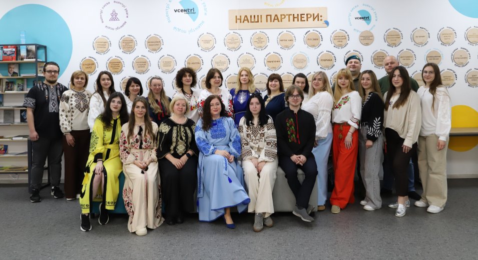 Вишиванка — це голос нашої пам’яті, вплетений у візерунки!